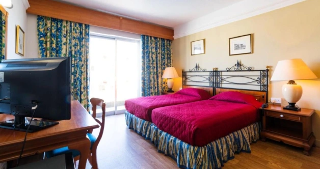 Hotel Topaz 3***