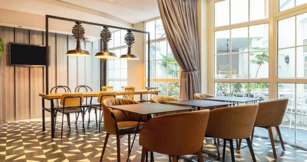 Ibis Paris Ornano Montmartre 2**