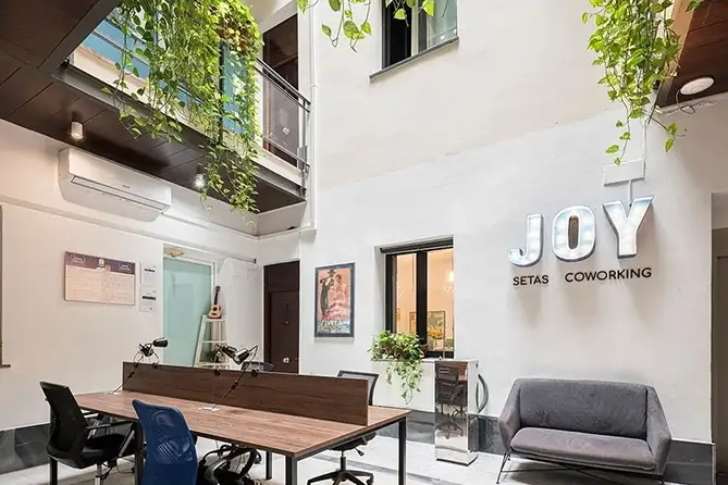 JOY Setas Coworking Hostel Sevilla