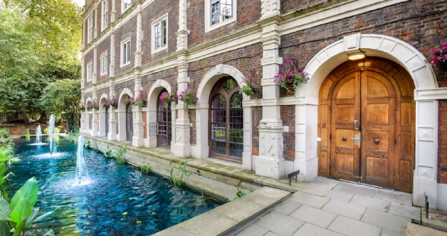 SafeStay Holland Park
