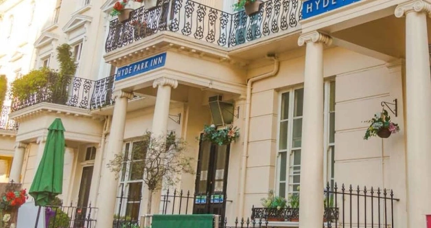 Smart Hyde Park Inn Hostel