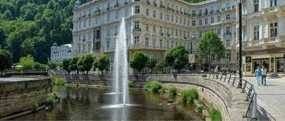 Praga Karlovy Vary – Excursión de grupo con visita cultural