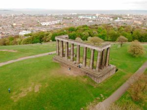 Calton Hill en un Viaje de Estudios a Edimburgo